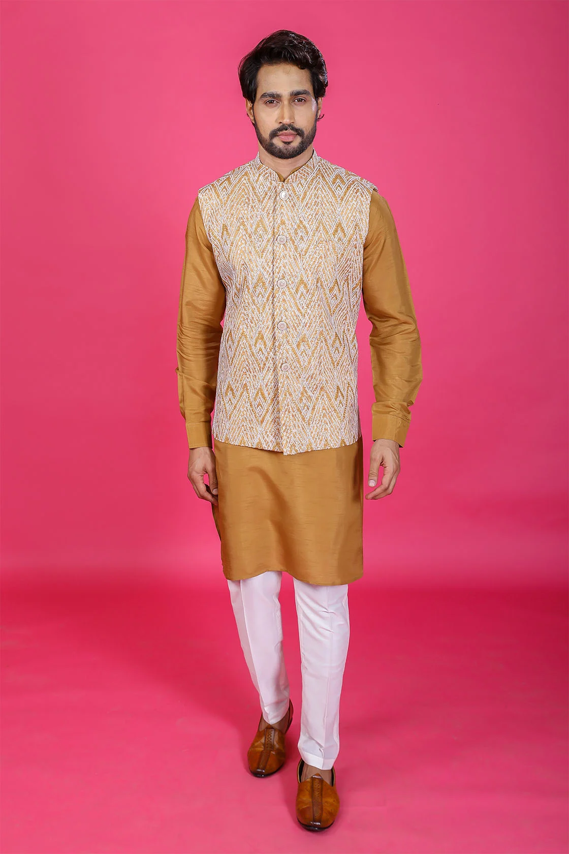 35 Latest Men's Kurta Pajama With Jacket Designs for (2020) | Latest kurta  designs, Mens kurta designs, Red kurta